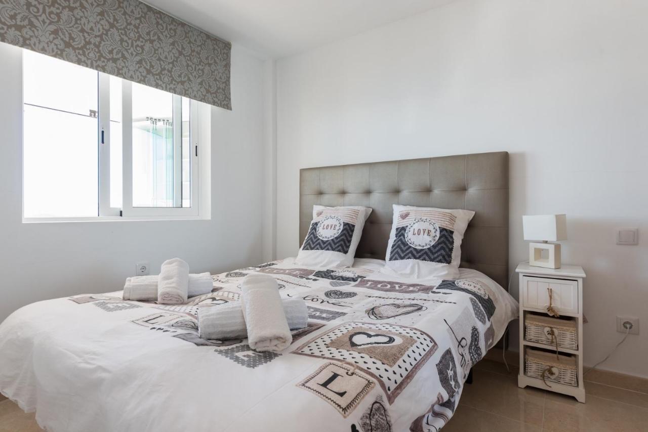 Room In Apartment - 1St Line Top Floor Apartment Carrer del Mar Εξωτερικό φωτογραφία